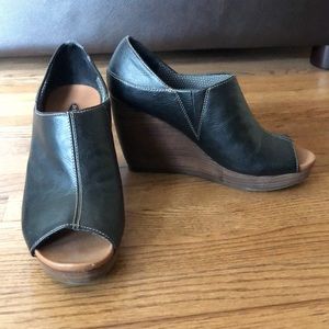 Dr Scholls Black platform wedge Peep Toe Bootie size 8.5